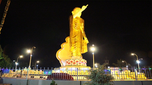 พระชี้นิ้วที่จอมสักเวียงเชียงตุง